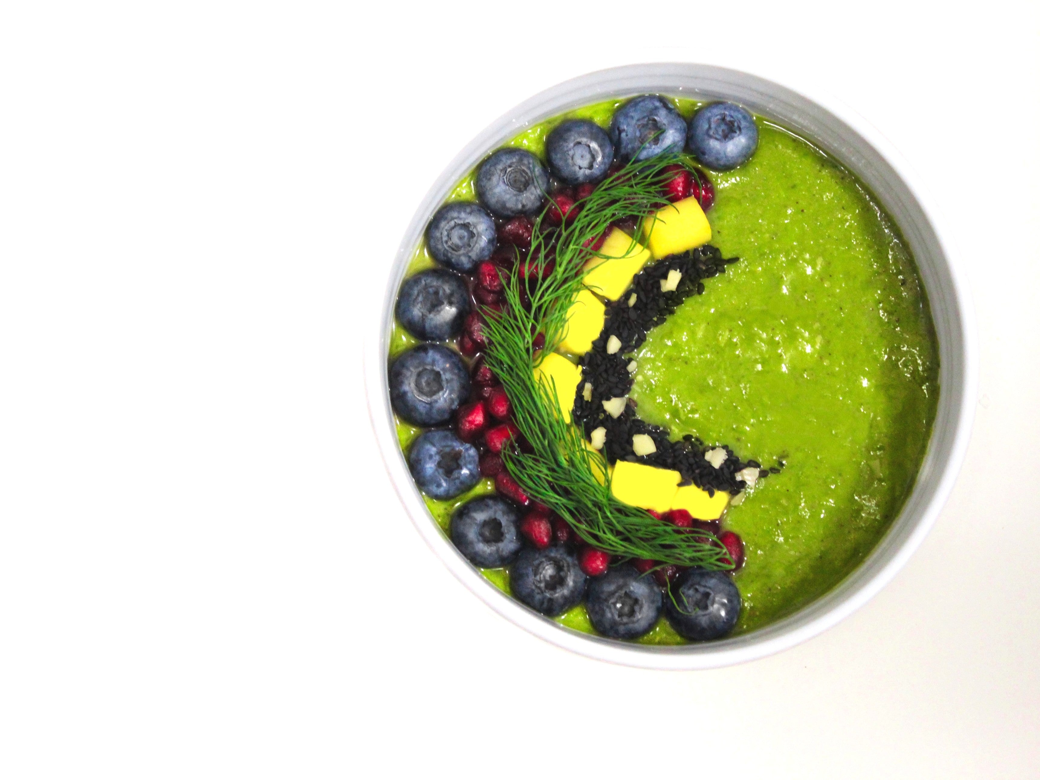  GREEN MEADOWS Smoothie Bowl Smoothie Rezepte Eine köstliche Wiese zum Genießen  